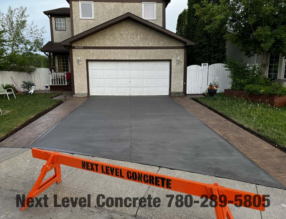 Exposed Aggregate Driveway Next Level Concrete Ltd